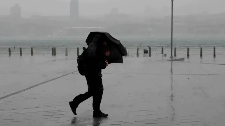 Meteoroloji uyardı: 14 il için sarı kod, hafta sonu kar ve fırtına bekleniyor
