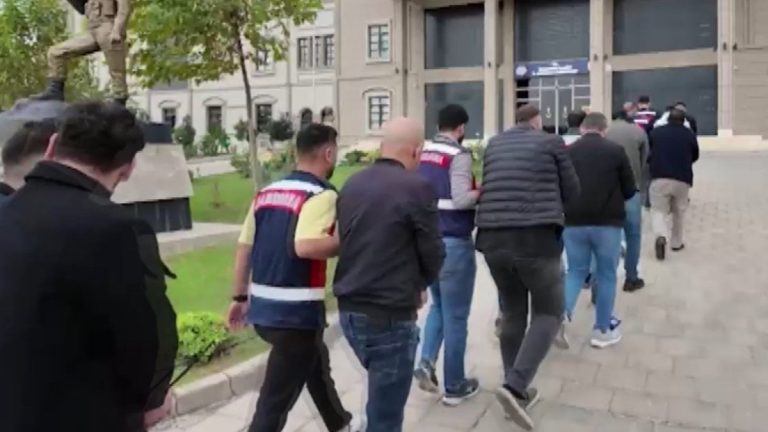 Şanlıurfa merkezli 22 ilde yasa dışı bahis operasyonu: 61 şüpheli gözaltında