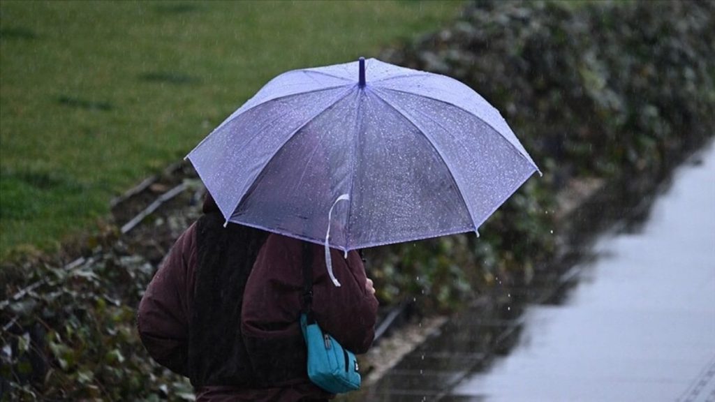 Yurt genelinde sağanak alarmı: 5 kentte sarı kodlu sel uyarısı